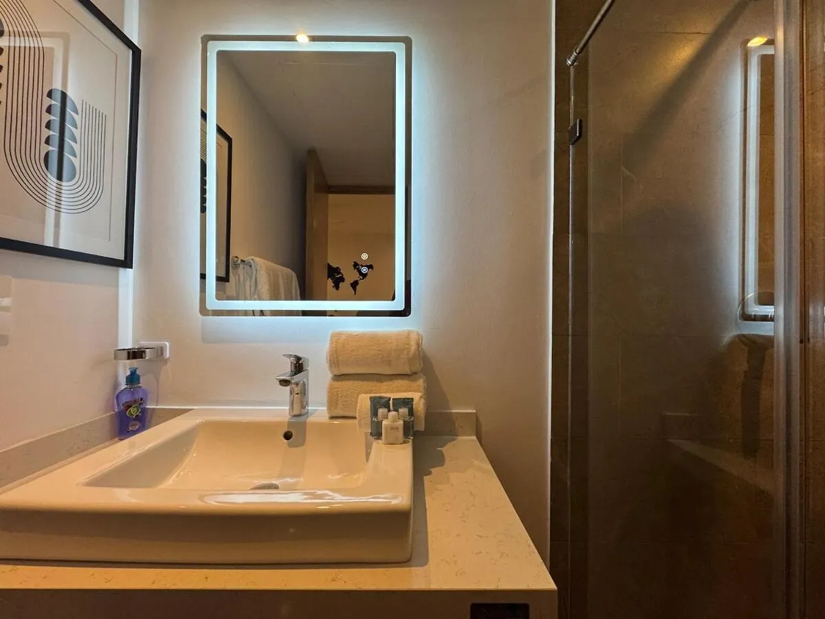 2 Bedrooms Ocean View, Private Plunge Pool, Gym Playa del Carmen 0*,
