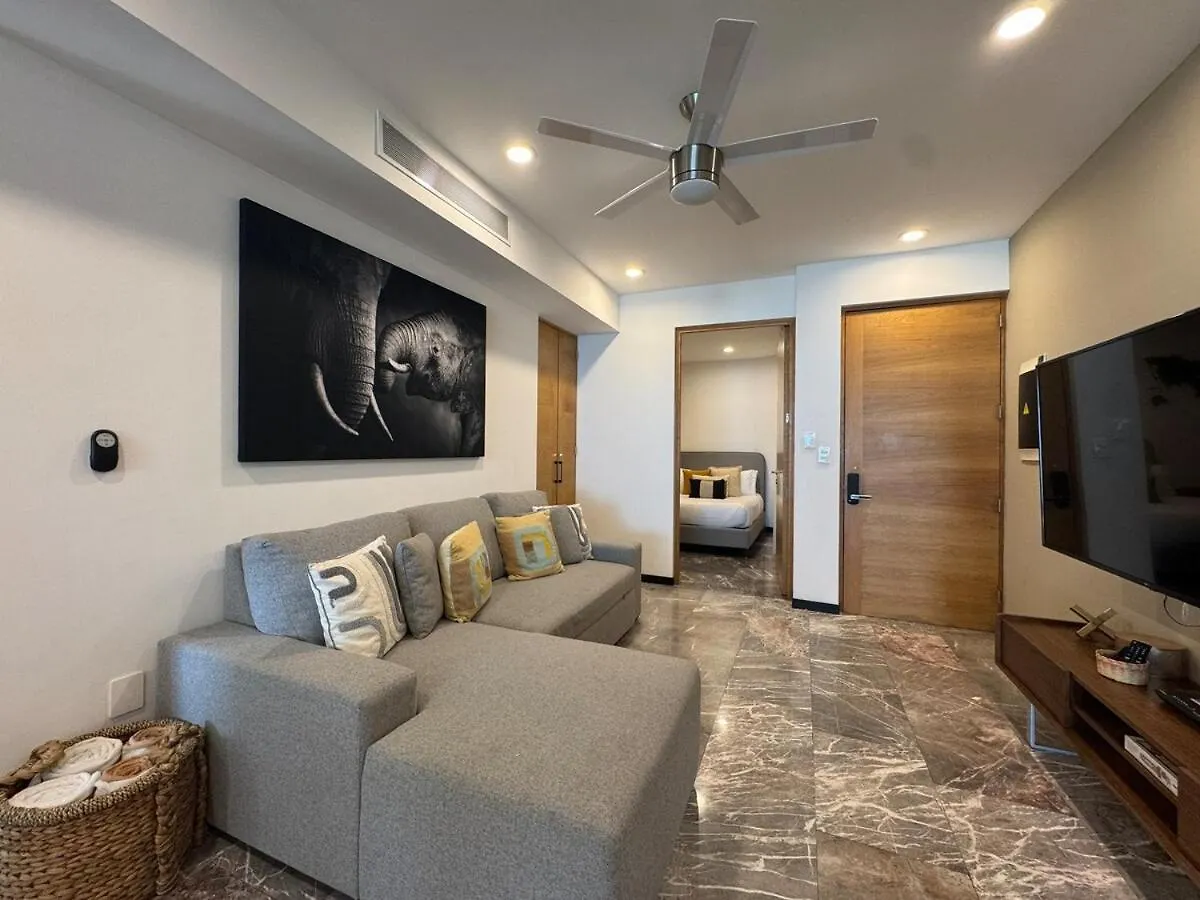 2 Bedrooms Ocean View, Private Plunge Pool, Gym Playa del Carmen