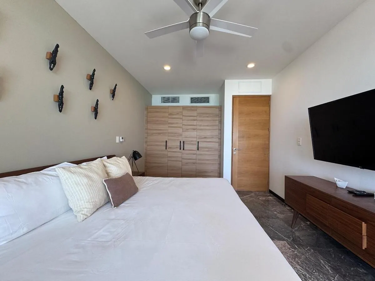 2 Bedrooms Ocean View, Private Plunge Pool, Gym Playa del Carmen 0*,