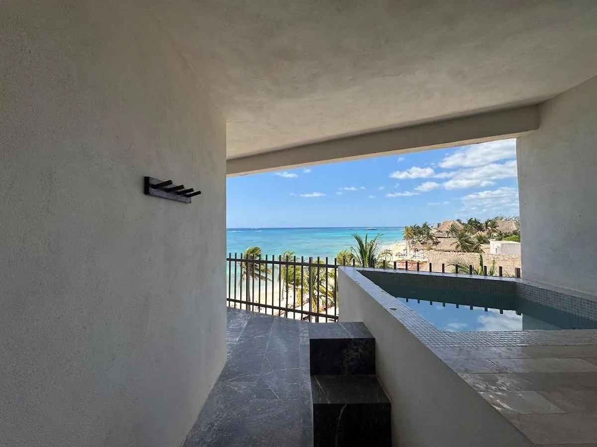 2 Bedrooms Ocean View, Private Plunge Pool, Gym Playa del Carmen 0*,  Meksyk